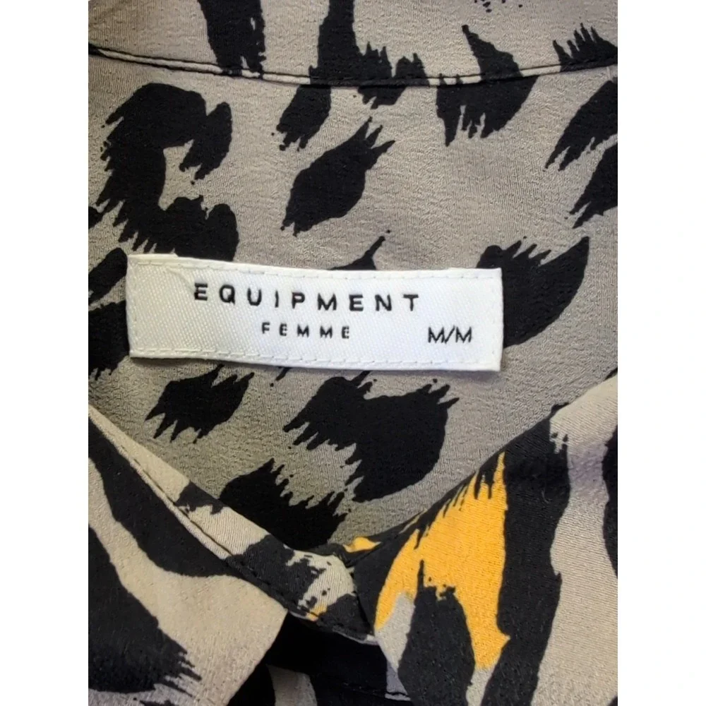Equipment Femme M Silk Leopard Print Blouse In Fawn